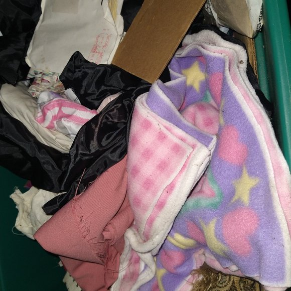 Boxes of buttons (color sorted), boxes of pre cut and reg materials for quilts - Picture 10 of 16